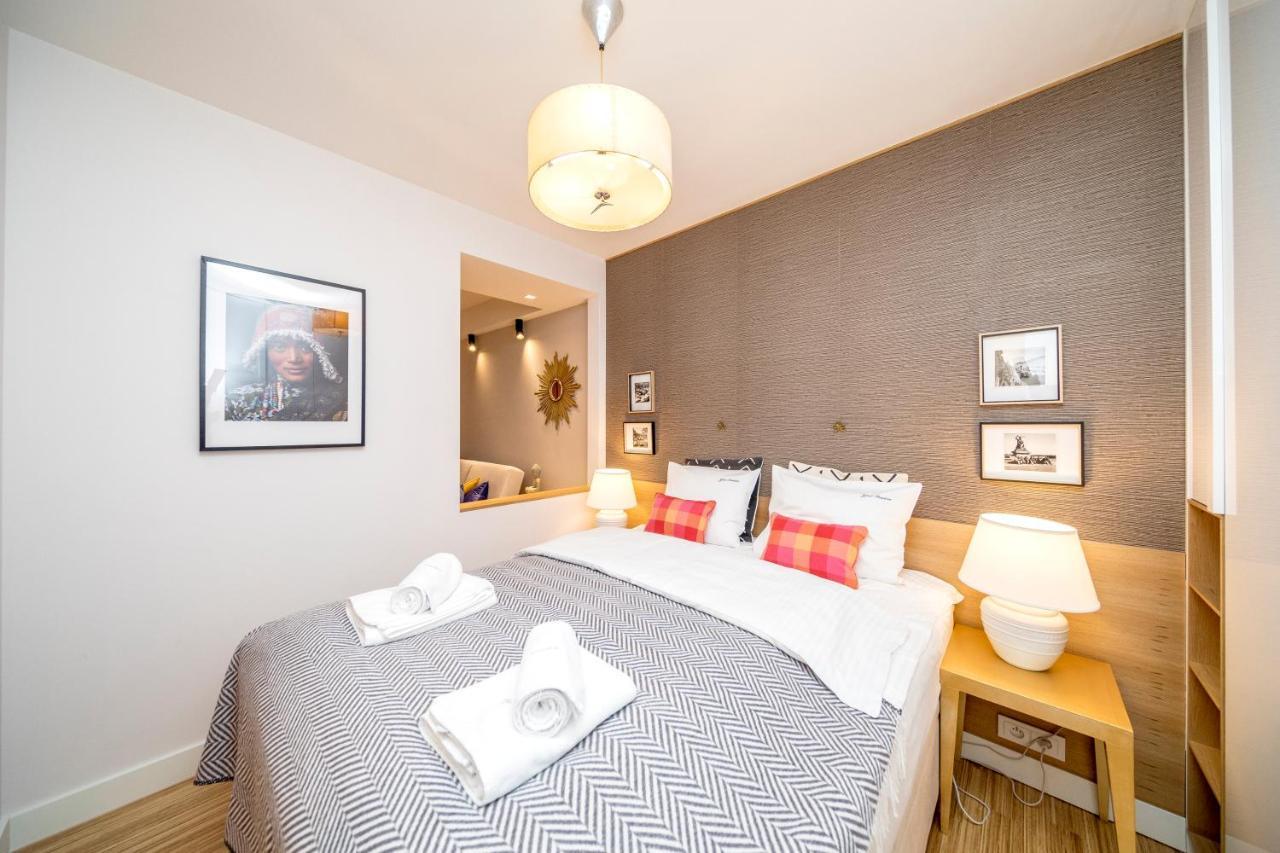 Golden Apartment With Air Condition By Your Freedom Warschau Buitenkant foto